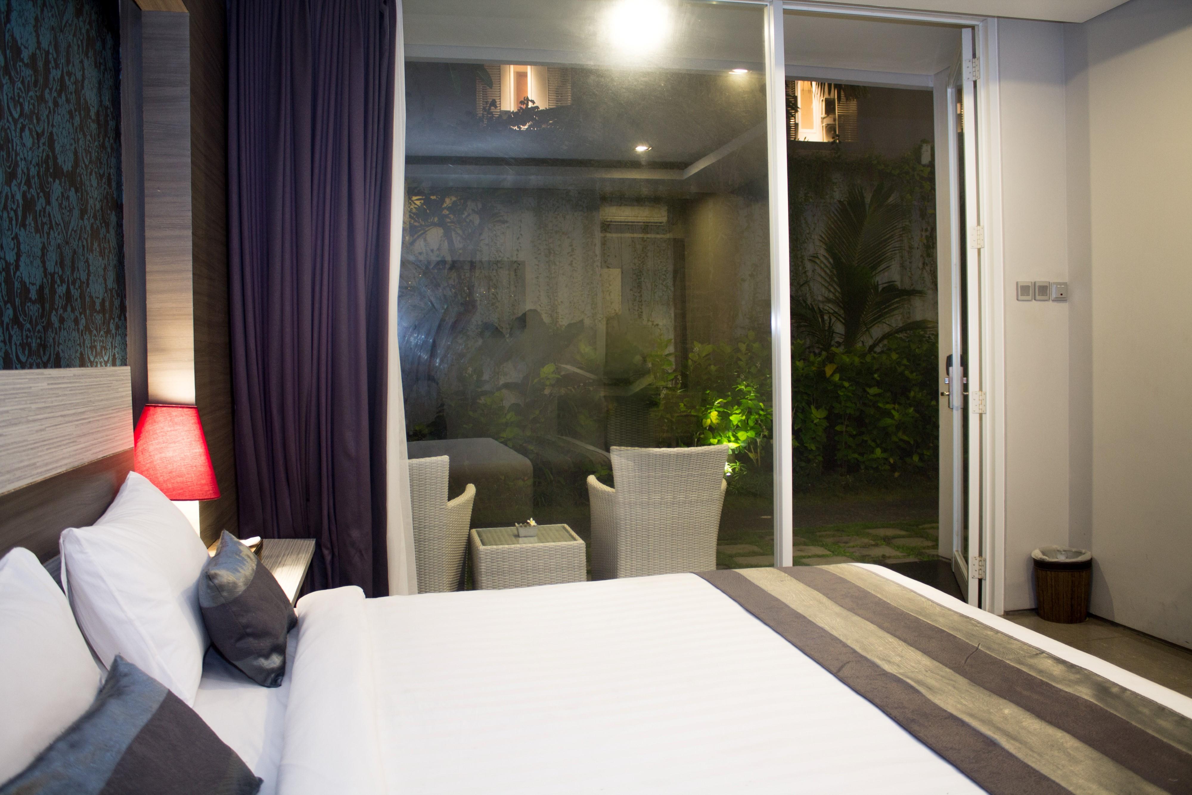 Transera Kamini Legian Hotel Zewnętrze zdjęcie