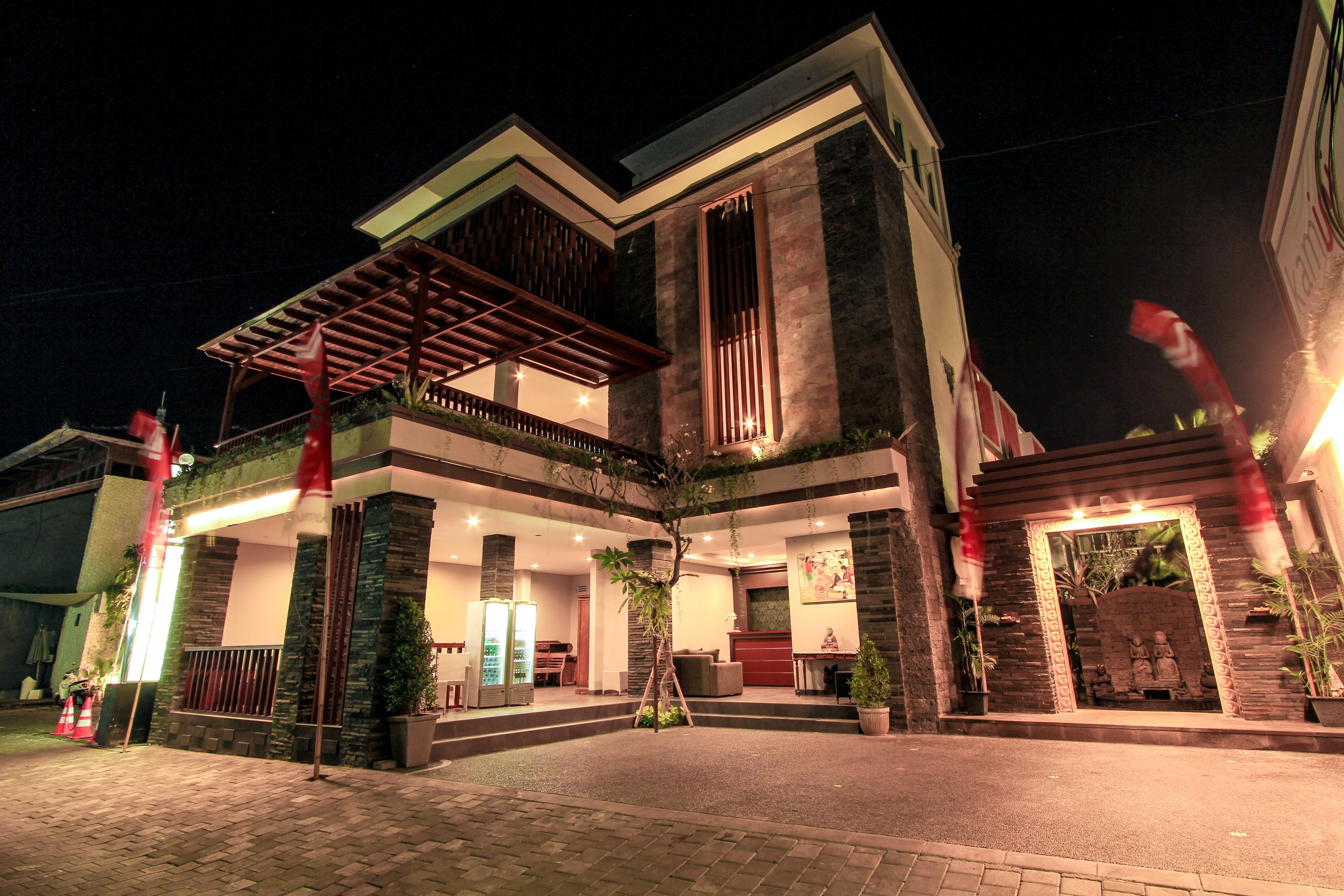 Transera Kamini Legian Hotel Zewnętrze zdjęcie