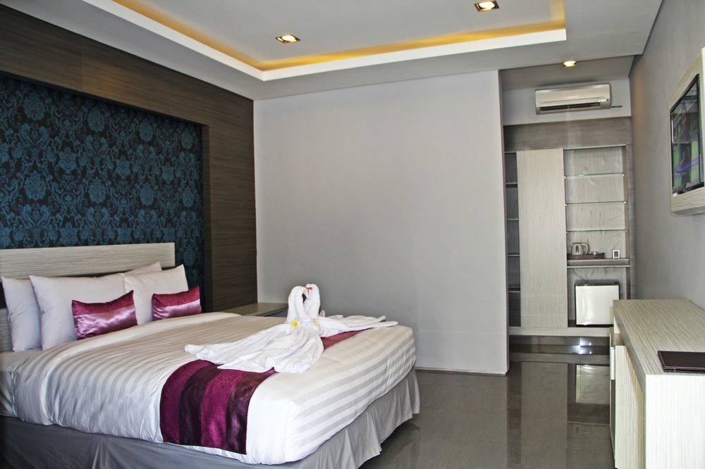 Transera Kamini Legian Hotel Zewnętrze zdjęcie