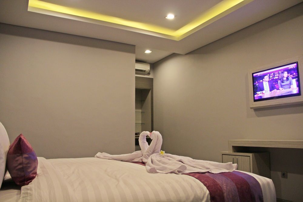 Transera Kamini Legian Hotel Zewnętrze zdjęcie